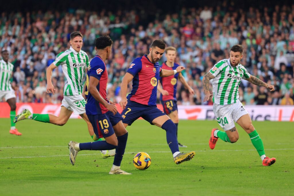 Betis y Barcelona empatan 2-2: las valoraciones de los jugadores y sus mejores actuaciones