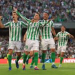 La estrella del Real Betis podría perderse el duelo clave contra el Barcelona por lesión