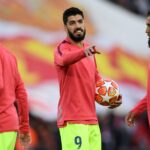 El exdelantero del Barcelona sorprende a los jugadores del Atlético de Madrid con regalos tras su triunfo