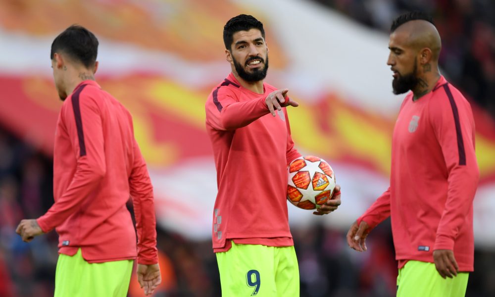 El exdelantero del Barcelona sorprende a los jugadores del Atlético de Madrid con regalos tras su triunfo
