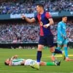 Lewandowski alcanza el récord de Messi en el duelo entre Barcelona y Real Betis