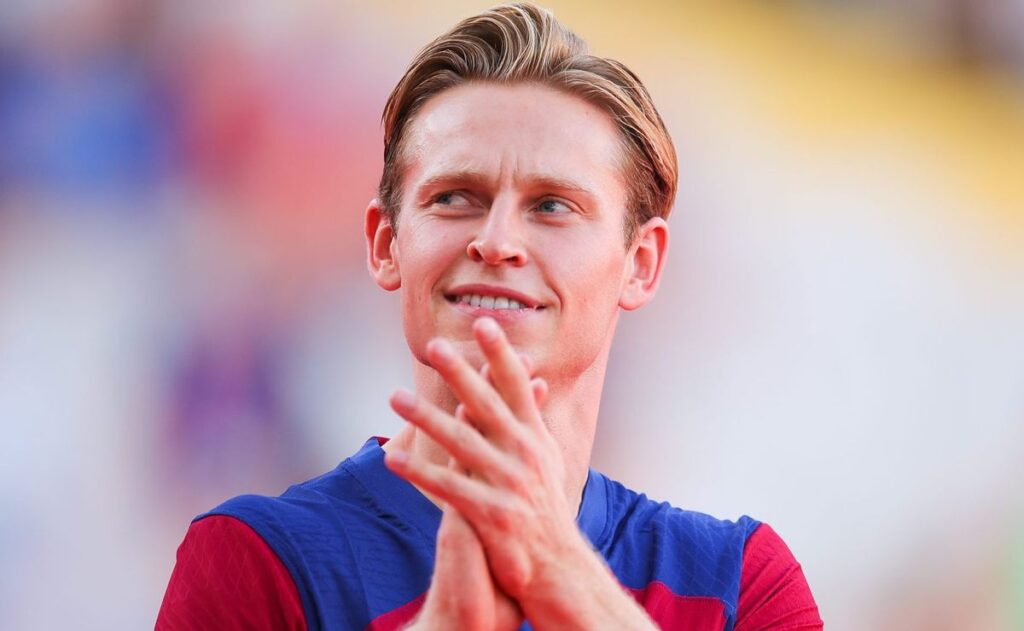 Liverpool de Arne Slot solicita a De Jong una reducción salarial para reforzar el equipo