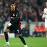 Ojeadores del Barcelona siguen de cerca al talento del Eintracht Frankfurt en su duelo contra el Midtjylland