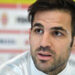 Cesc Fàbregas analiza el futuro de tres estrellas del Barcelona para el mercado de enero