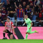 Hansi Flick aún no define a los titulares del Barcelona para la final de la Supercopa