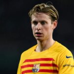 Hansi Flick elogia a Frenkie de Jong tras la victoria del Barcelona sobre Barbastro