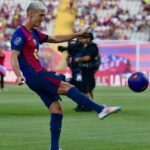 La estrella del Barcelona enfrenta incertidumbre con la selección nacional y su futuro en el club