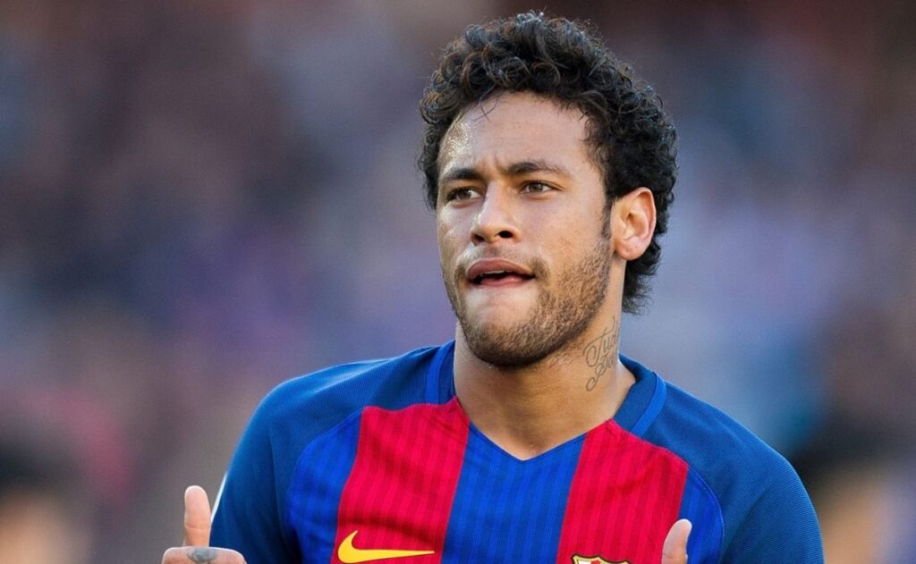 Neymar contempla su regreso al Barcelona tras la llegada de Raphinha en julio