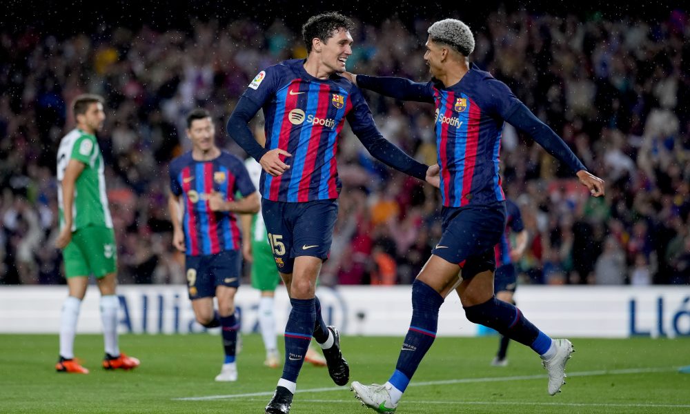 Revolución en la defensa del Barcelona: solo un tercio de los jugadores se queda tras la llegada de Jonathan Tah
