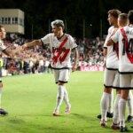 Barcelona sigue tras los pasos de la estrella del Rayo Vallecano