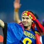 Iniesta, Cocu y Márquez se preparan para el clásico del fútbol en México con leyendas del Barcelona