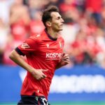 Osasuna recupera a su goleador clave antes del duelo contra el Barcelona