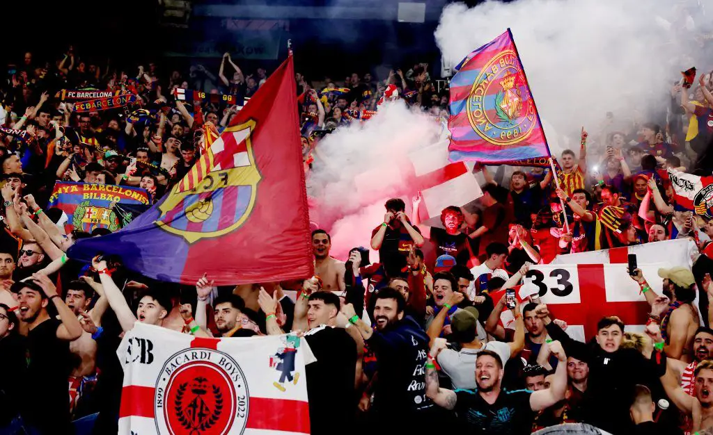Barcelona: hincha arrestado por agredir a seguidor del Real Madrid antes de la final de la Copa