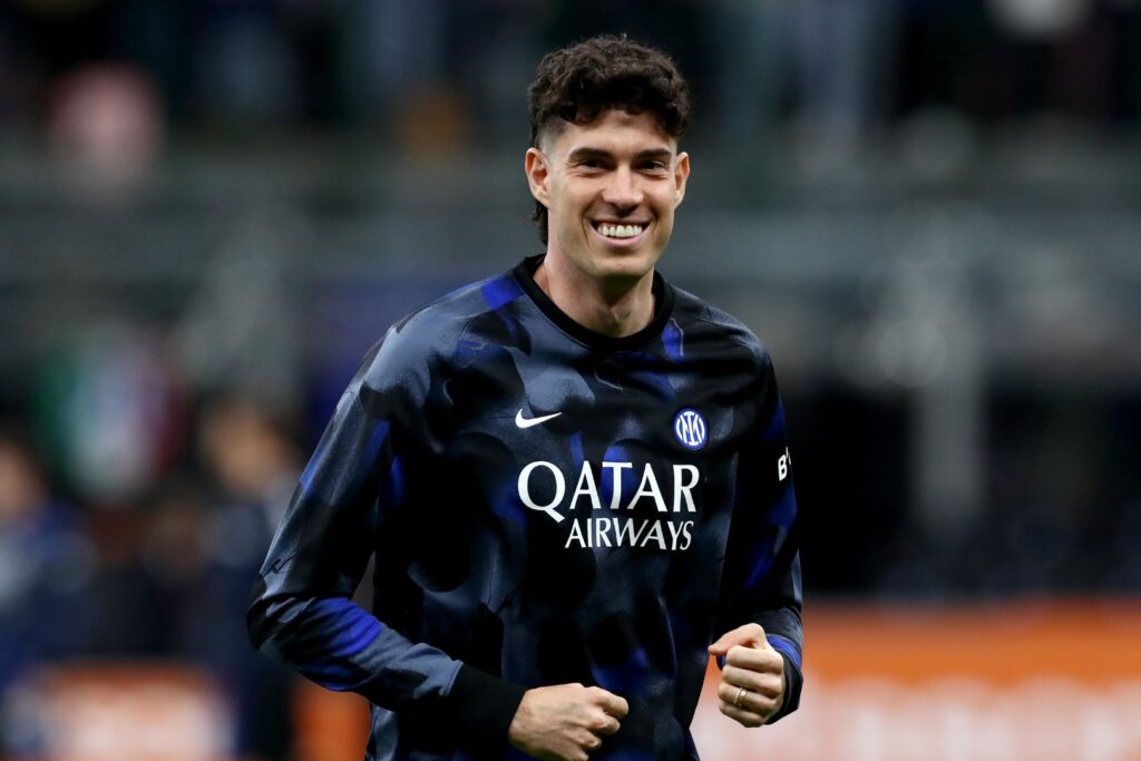 Alessandro Bastoni felicita a Lamine Yamal y Barcelona tras su eliminación en la UCL