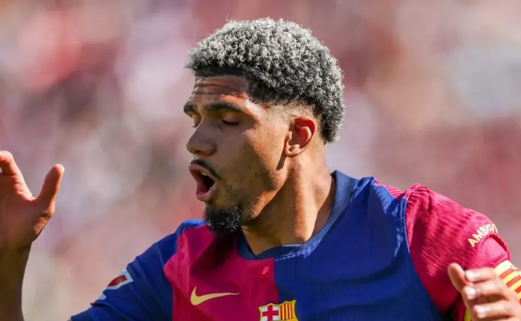 Araújo y el futuro incierto del Barcelona tras una temporada complicada