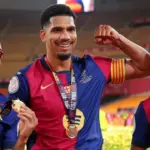 Barcelona planea vender a Araujo, Fati y otros jugadores clave del plantel