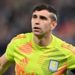 Dibu Martínez en la mira: Barcelona y Manchester United presentan sus ofertas
