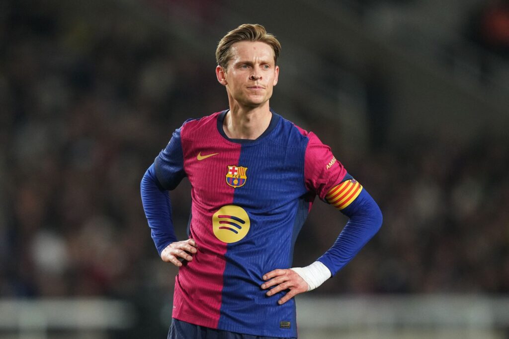 Frenkie de Jong reflexiona sobre la eliminación del Barcelona en la UCL y su impacto emocional