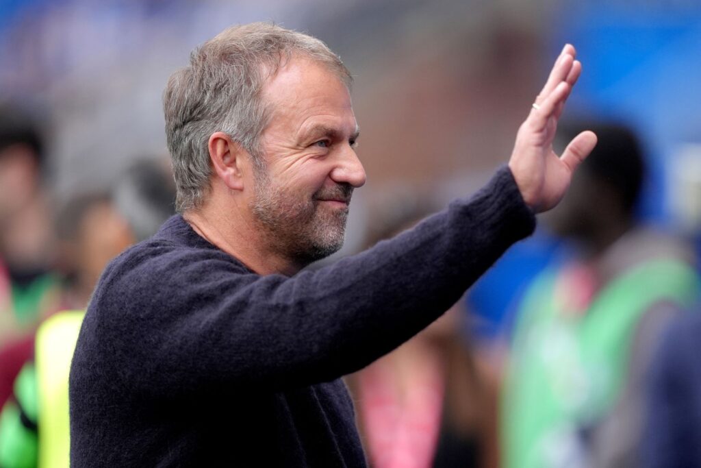 Hansi Flick y cuatro figuras del Barcelona nominados a los premios individuales de la Liga 2024-25
