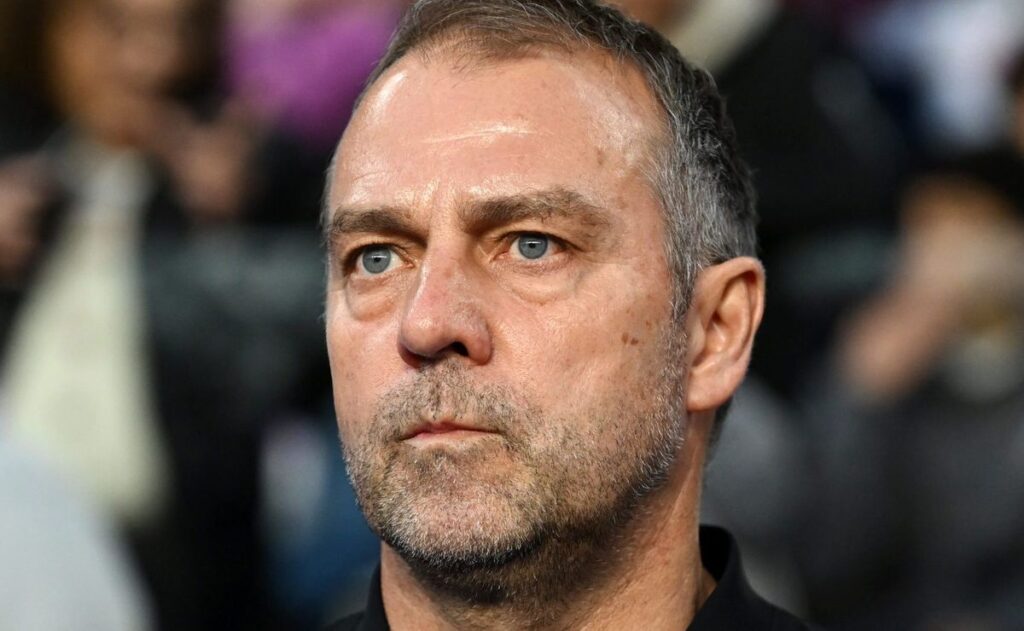 Hansi podría prescindir de Ferran Torres en el derbi contra el Espanyol