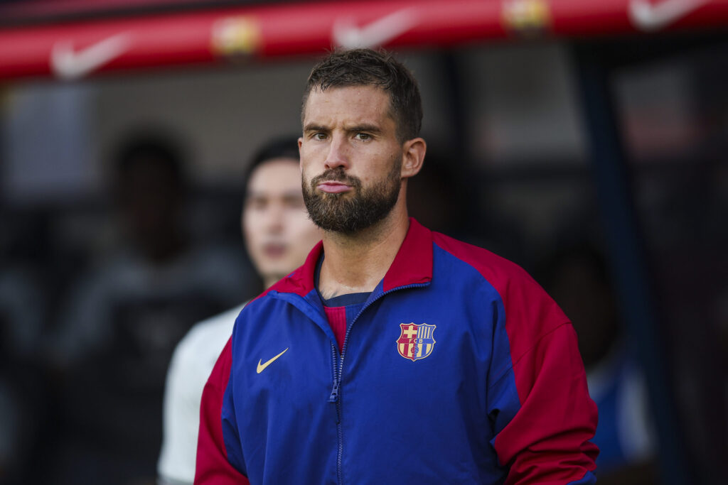 Inigo Martínez critica decisiones arbitrales tras el intenso Inter 4-3 Barcelona