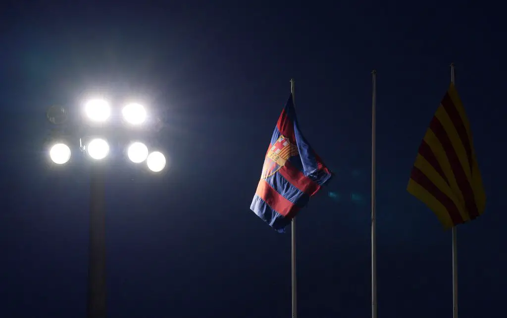 La emotiva despedida de una estrella del Barcelona tras la victoria sobre el Real Madrid