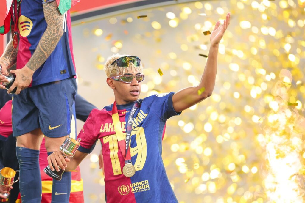 Lamine Yamal deslumbra en Montjuïc mientras el mundo del fútbol observa su talento en ascenso
