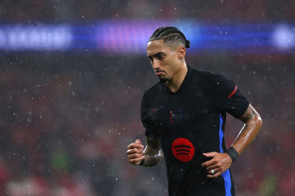 Raphinha critica la actuación del Barcelona en su duelo contra el Inter de Milán