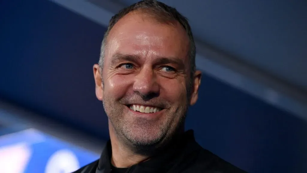 Entrenador de Barcelona, ​​película de Hansi, chaqueta negra. (Foto de Denis Doyle/Getty Images)