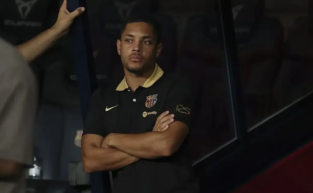 Barcelona enfrenta otra millonaria pérdida con la llegada de Vitor Roque