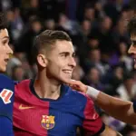 Barcelona refuerza su defensa y rechaza ofertas de PSV y Ajax por Héctor