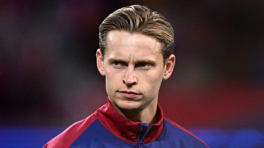 Frenkie de Jong y la posible salida de nueve jugadores del Barcelona: ¿Qué significa para el futuro del club?