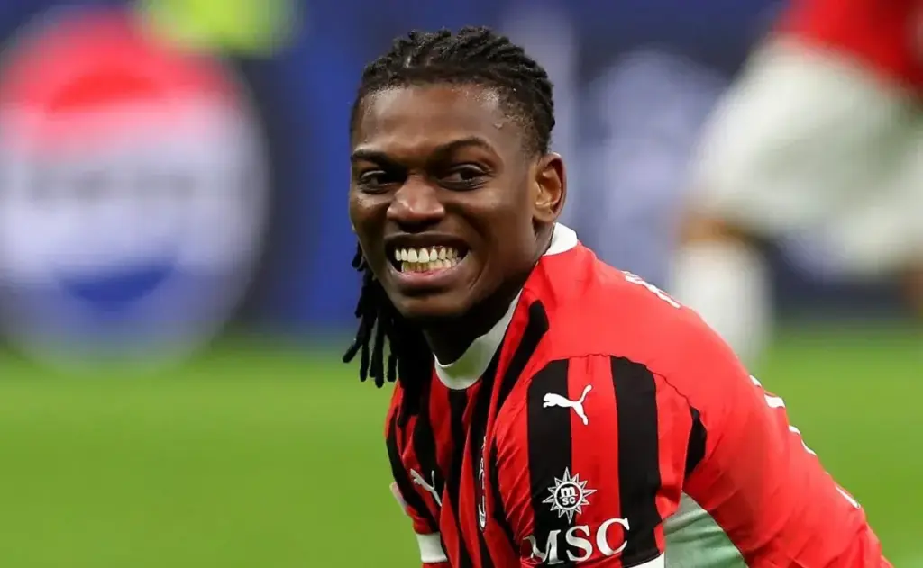 Intercambio sorprendente: Ronald Araújo y Rafael Leão podrían cambiar de equipo entre Barcelona y Milán