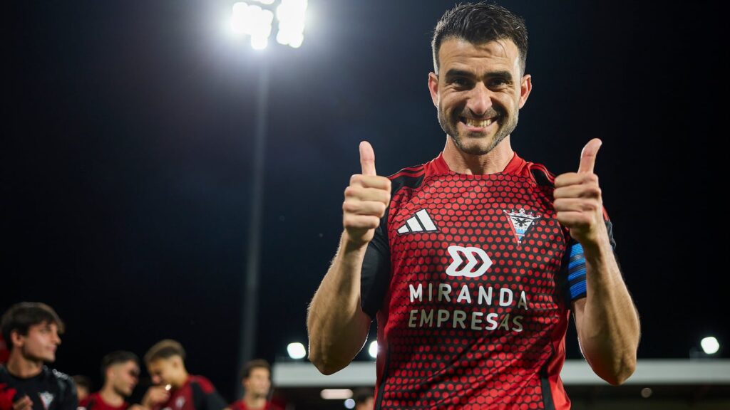 Mirandés vs Real Oviedo: Análisis de apuestas y pronósticos para los playoffs de ascenso de LaLiga Hypermotion