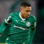 Abel Ferreira defiende a Vitor Roque y menciona al Barcelona en conferencia de prensa