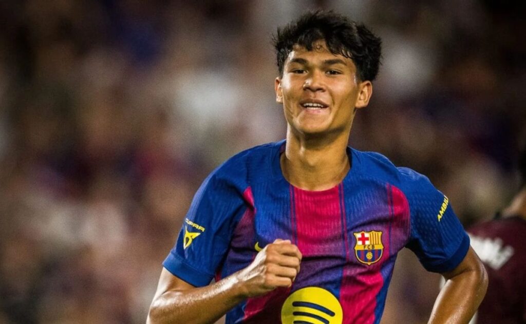 Dro Fernández debuta con el Barcelona y sorprende a Hansi Flick con su talento