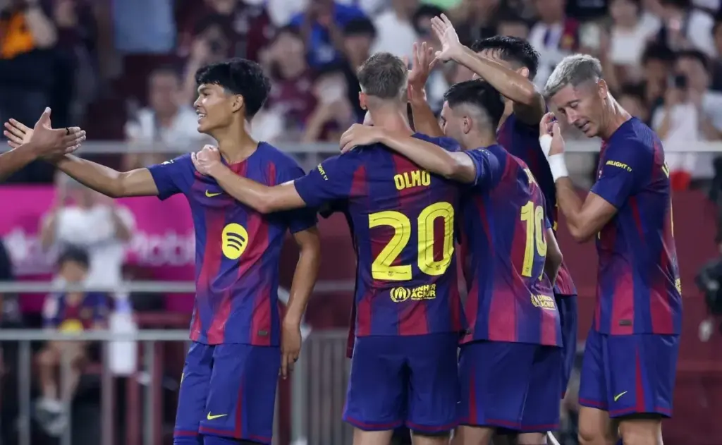 El debutante brilla en su primer partido con un gol clave en Barcelona