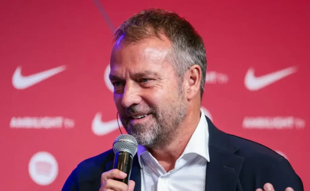 Flick Hansi busca cerrar trato con centrocampista del Barcelona para reforzar su equipo