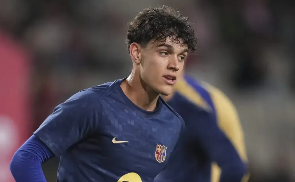 Héctor Fort se niega a dejar Barcelona: ¿Qué significa para el futuro del club?