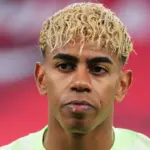Lamine Yamal asume la camiseta 10 del Barcelona con el salario más alto del club