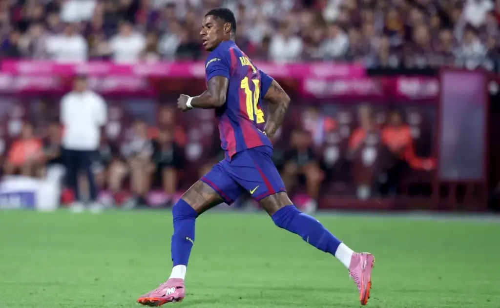 Marcus Rashford brilla en su debut en Barcelona y complica la estrategia de Hansi Flick