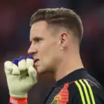 Stegen responde a la leyenda del fútbol mundial y su futuro en el Barcelona