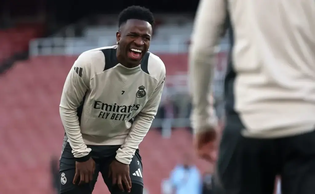 Barcelona busca a la joya brasileña que emocionó tras su encuentro con Vinicius Júnior en España