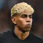 El Barça busca a Doé mientras PSG podría llevarse a Yamal