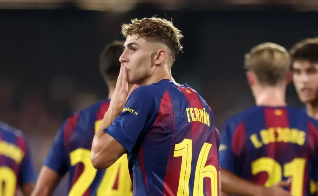 Fermoín López se impone en el martillo y asegura su futuro en Barcelona