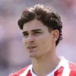 Julián Álvarez condiciona su fichaje por el Barcelona mientras el Atlético exige R$ 513 millones