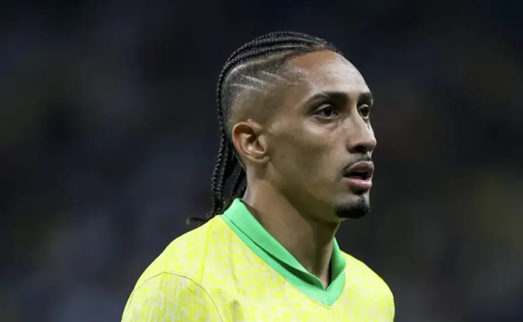 La inquietud de Hansi por el futuro de Raphinha en el FC Barcelona