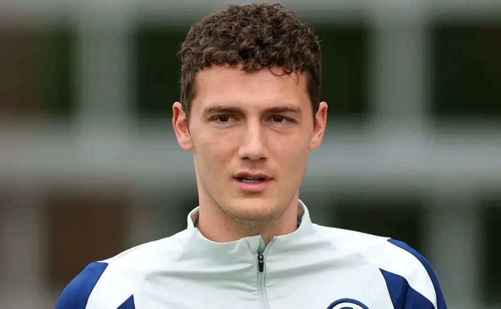 Pavard en la mira de otro gigante europeo: ¿Barcelona se queda sin su fichaje?