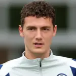 Pavard en la mira de otro gigante europeo: ¿Barcelona se queda sin su fichaje?