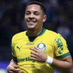 Vitor Roque brilla en Palmeiras y atrae la atención de la prensa europea